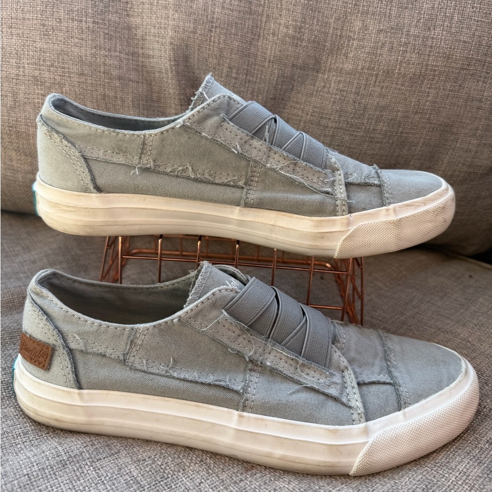 Blowfish Casual Slip-On Women’s Sneakers in Light Gray Size